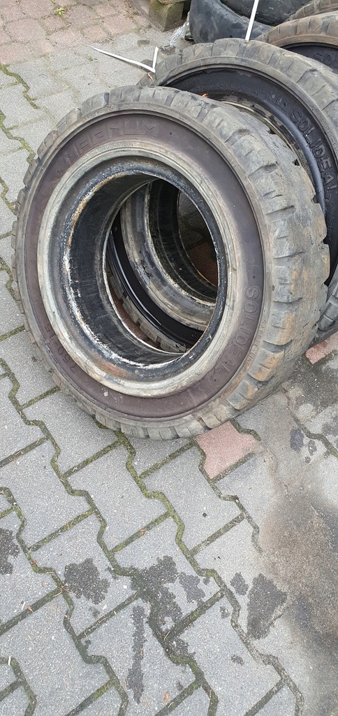 Opona pełna 7.50-15 STD Solideal Do wózka masyw