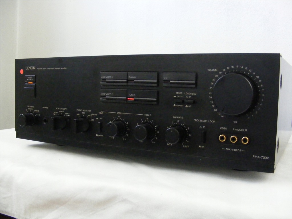 Wzmacniacz DENON PMA-700V