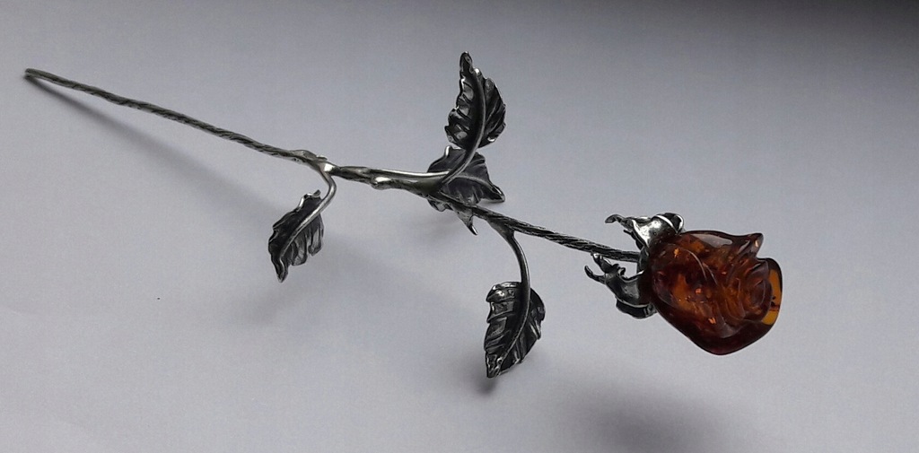 Róża ze srebra i bursztynu 20 cm Kwiat ze srebra