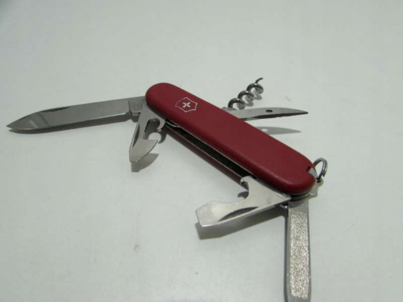 SZWAJCARSKI SCYZORYK VICTORINOX