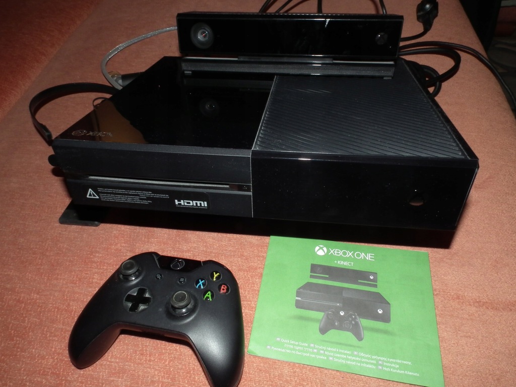 Konsola Xbox One PLUS KINECT I GRA