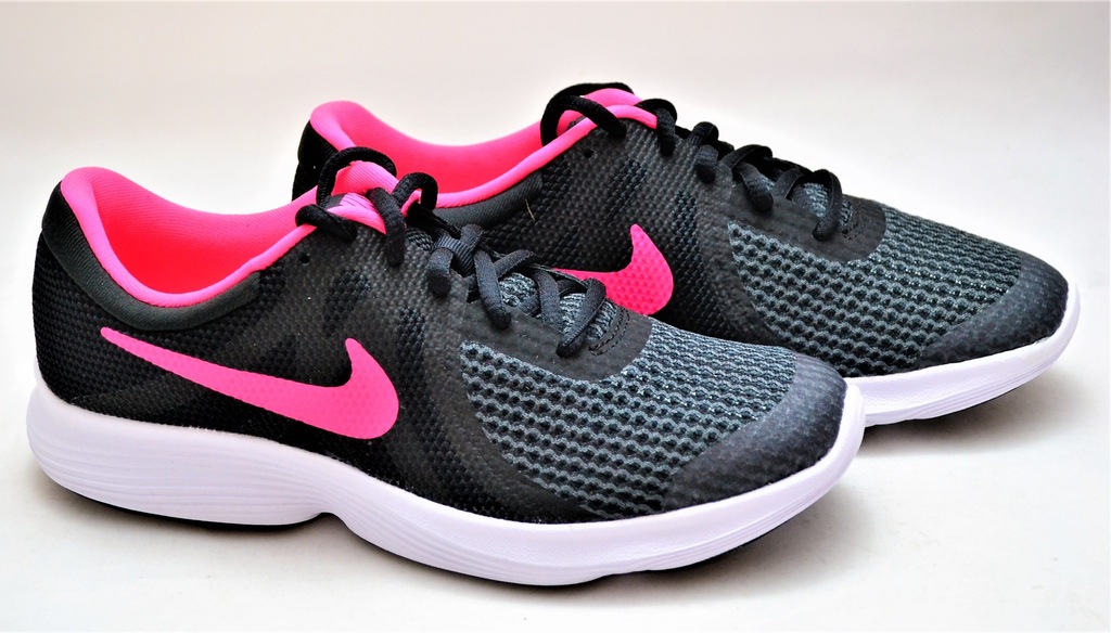 nike revolution 4 38