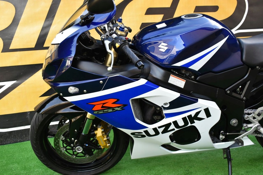 Купить SUZUKI GSX-R 750 K5 БЕЗАВАРИЙНЫЙ ИДЕАЛЬНЫЙ 2005 ГОДА В РАССРОЧКУ: отзывы, фото, характеристики в интерне-магазине Aredi.ru