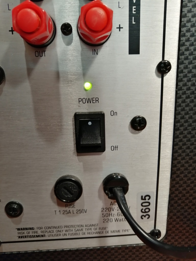 Купить Активный сабвуфер «JBL SUB 200-230»: отзывы, фото и ...