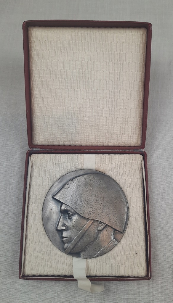 Medal LWP Ludowe Wojsko Polskie sygn. St. Sikora