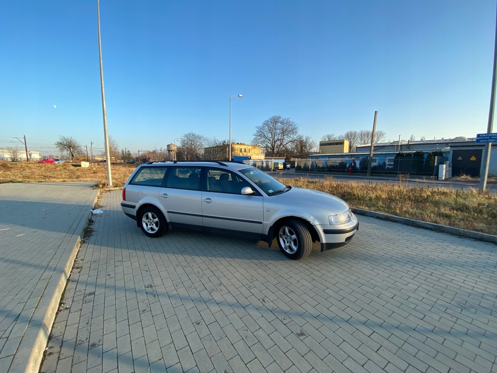 VW PASSAT B5 2000R 1,8 BENZYNA ,GAZ I WŁAŚCICIEL