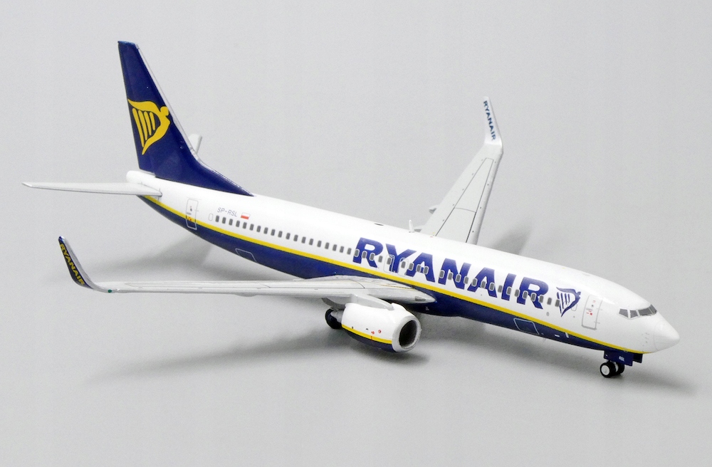 Model samolotu Boeing 737-800 Ryanair 1:400 SP-RSL
