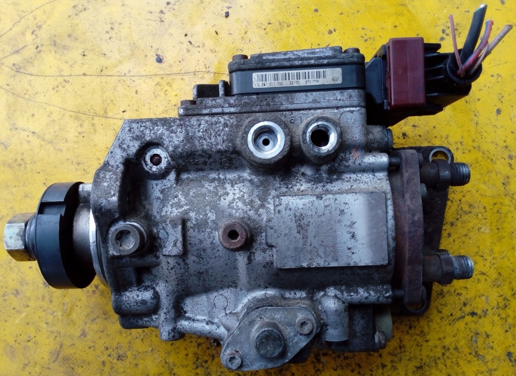 Ford тнвд d20. блок управления тнвд форд vp30. 5 тди 180 л. 8 электро. топливный насос bosch vp44.