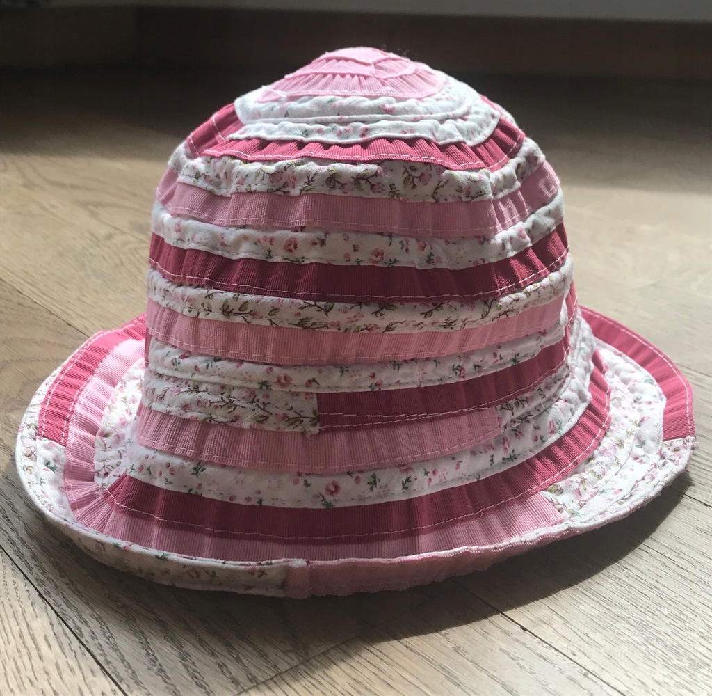 Super kapelusz dla dziewczynki na lato na 5 lat