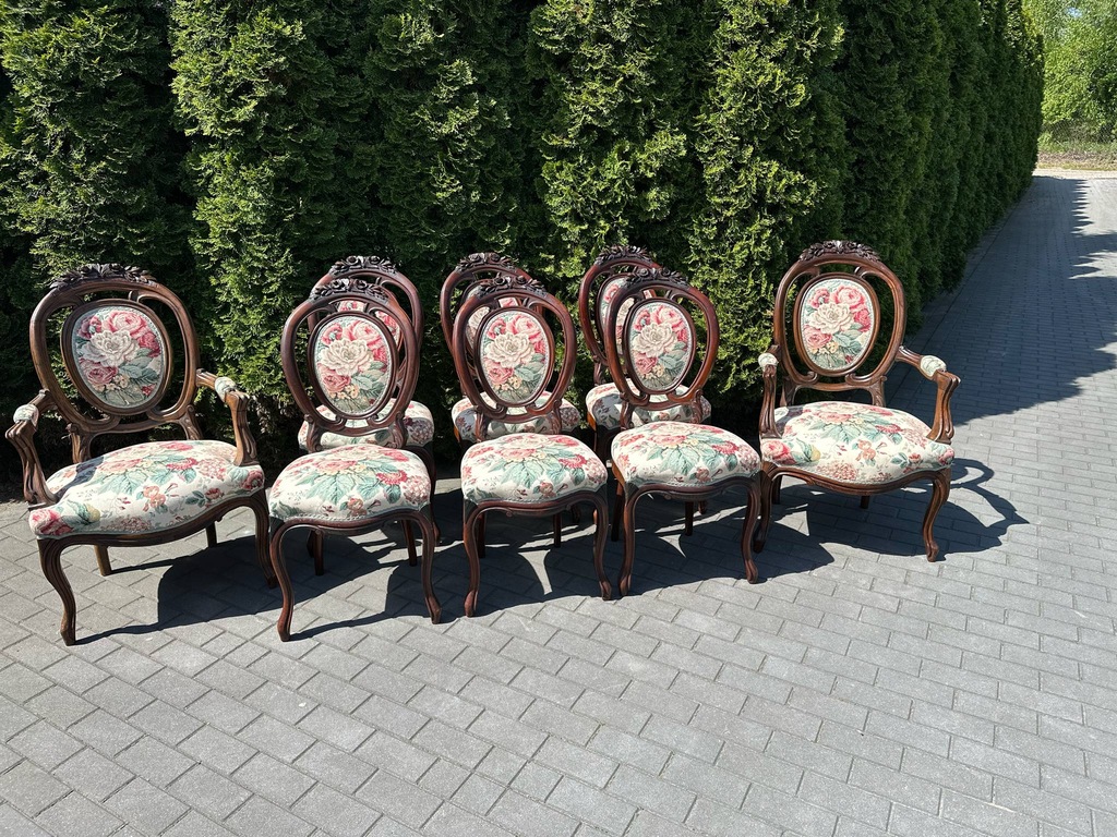 Komplet 8 stylowych krzeseł w stylu Ludwikowskim