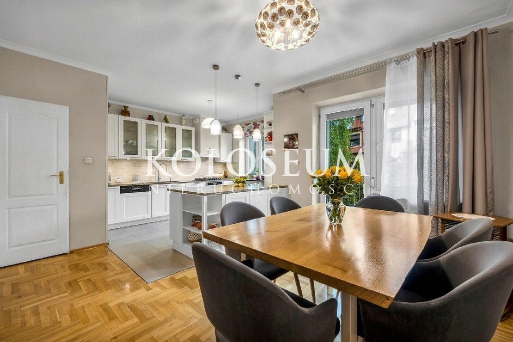 Dom, Piaseczno, Piaseczno (gm.), 215 m²