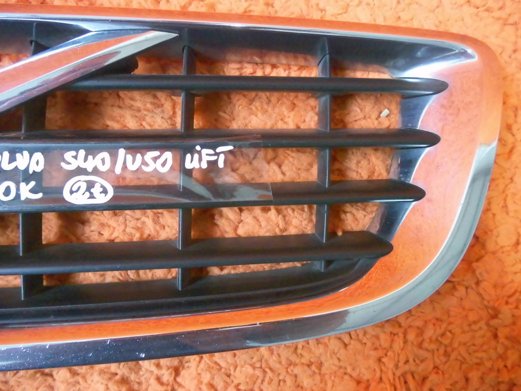 07+ S40 Volvo V50 lift atrapa gril przód oryginał