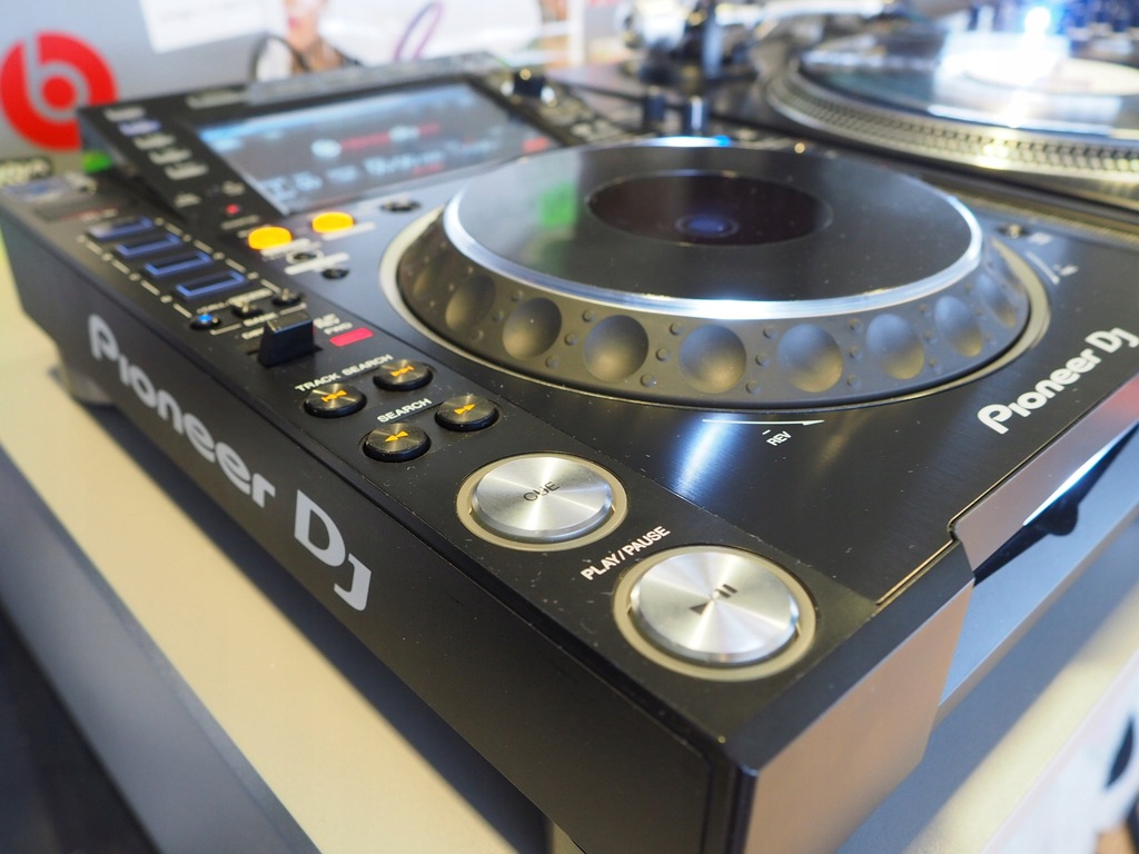 Odtwarzacz CD/MP3 Pioneer CDJ-2000NXS2