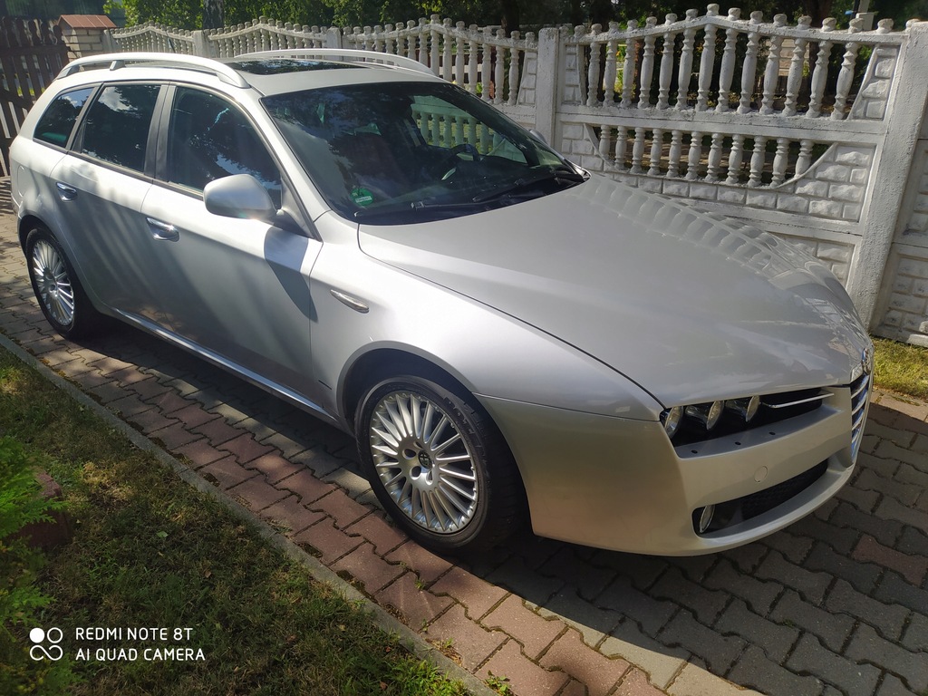 Купить ALFA ROMEO 159 Sportwagon 1.9 JTDM 150 л.с.: отзывы, фото, характеристики в интерне-магазине Aredi.ru