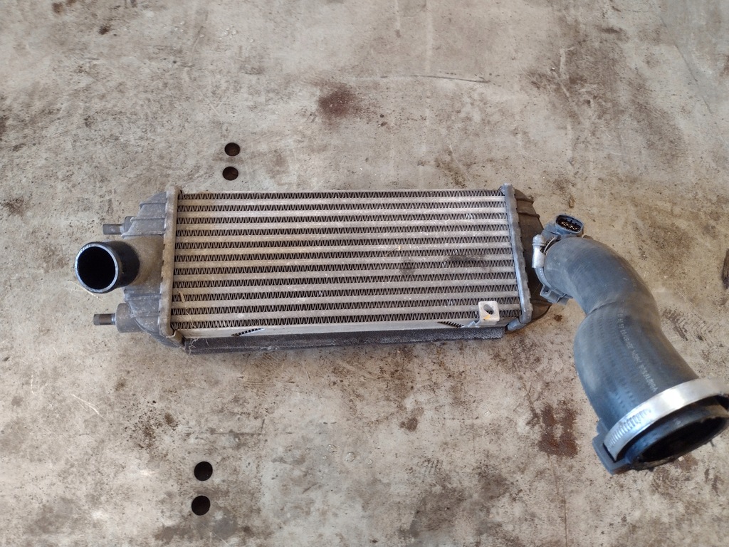 Kia Sportage III intercooler chłodnica 1,7 13946830449 oficjalne