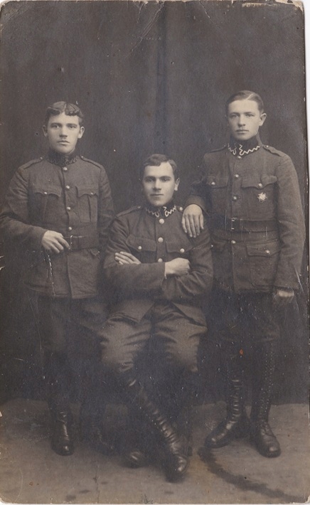 Z ODZNAKĄ 6 PUŁK UŁANÓW KANIOWSKICH ? lub FRONTU LITEWSKO BIAŁORUSKIEGO