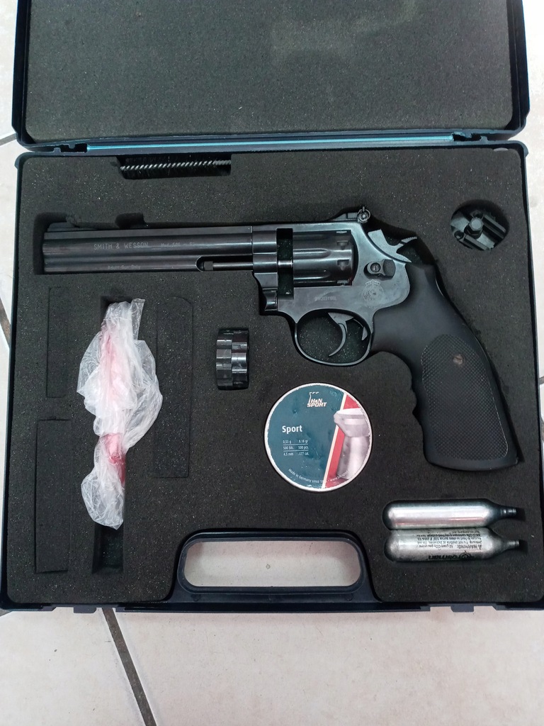 Rewolwer wiatrówka Smith&Wesson 586-6/4,5mm