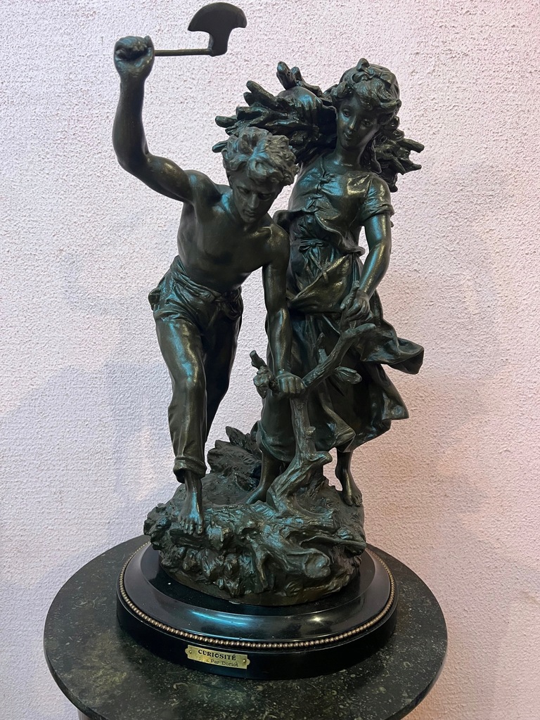 Sygnowana dwupostaciowa rzeźba z końca XIX wieku