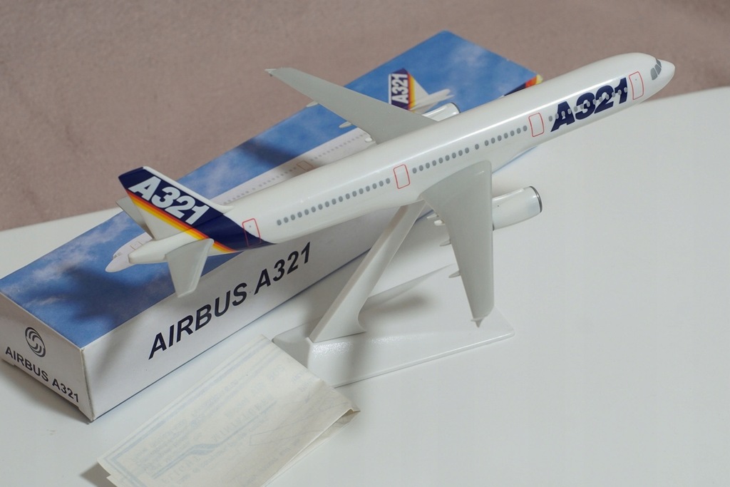 Airbus A321 barwy producenta skala 1:200