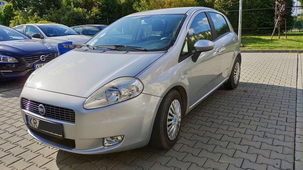 Fiat Grande Punto 1.4 benzyna 75 KM, bogata wersja