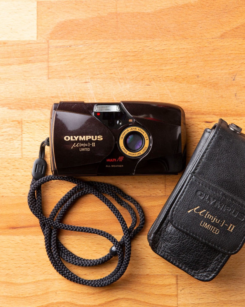 Olympus Mju II Burgundy Limited Edition +Akcesoria