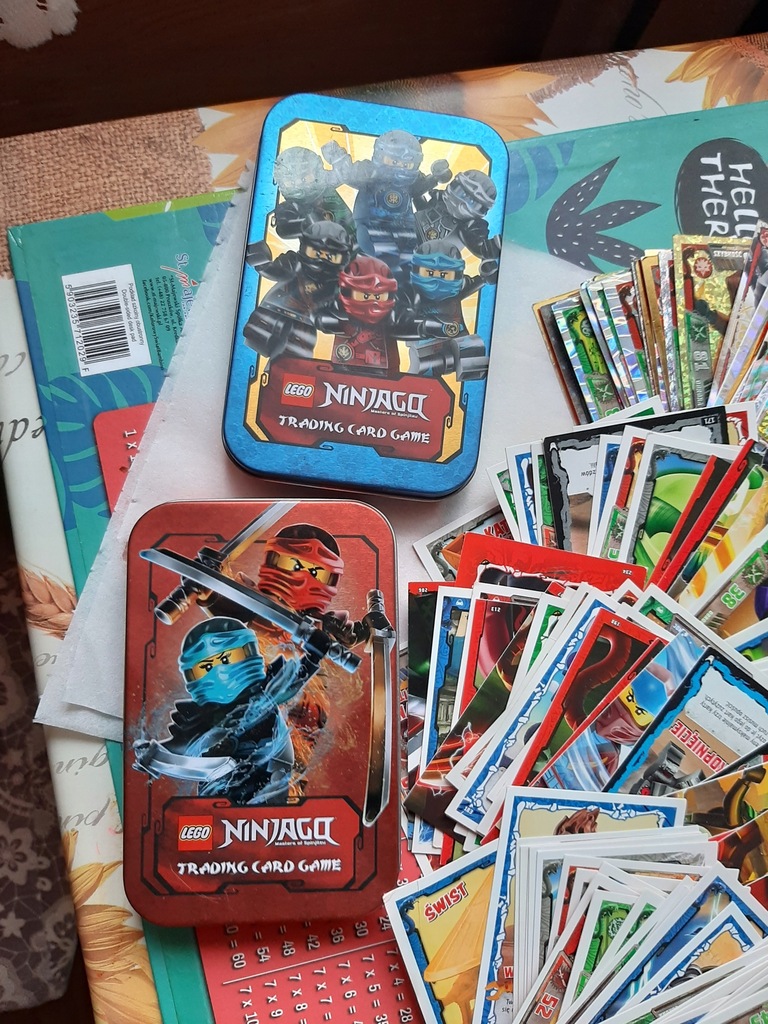 Karty ninjago 119sztuk dwie puszki metalowe