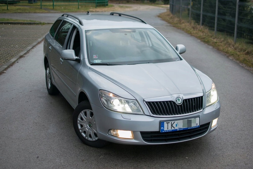 Купить SKODA OCTAVIA II Combi 2.0 TDI 4x4 140 л.с.: отзывы, фото, характеристики в интерне-магазине Aredi.ru