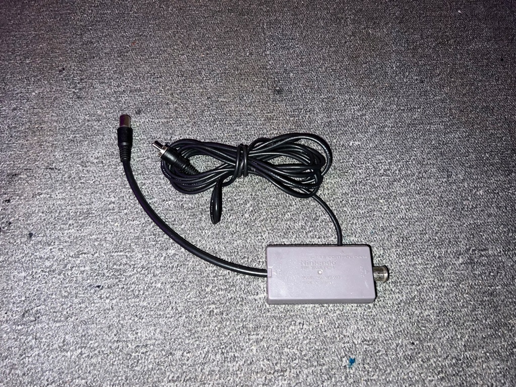 Kabel TV RF antenowy NINTENDO NES NESP-003