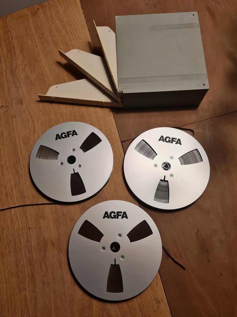 3 Szpule aluminiowe AGFA 18cm z taśmą i pudełkiem BASF