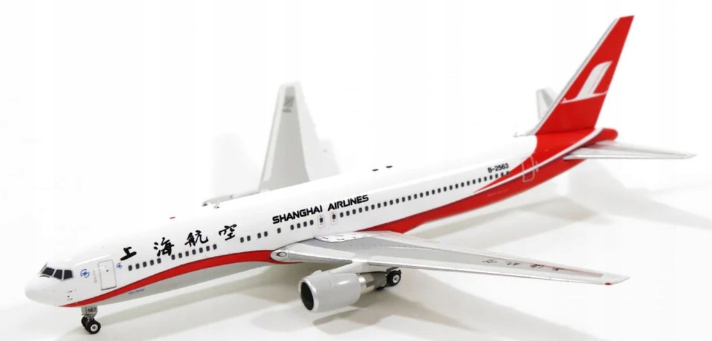 Model Boeing 767-300 Shanghai 1:400 B2563 Phoenix