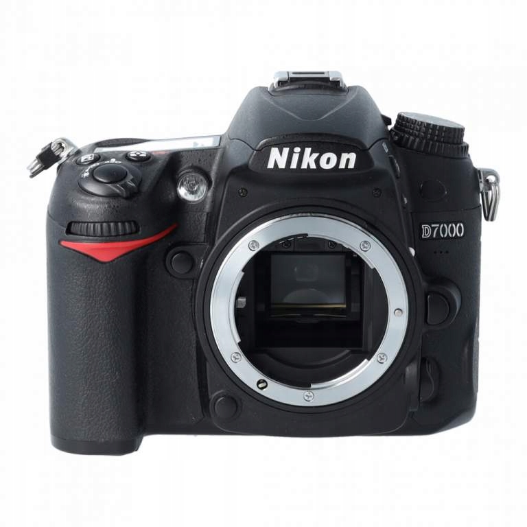 Nikon D7000 body