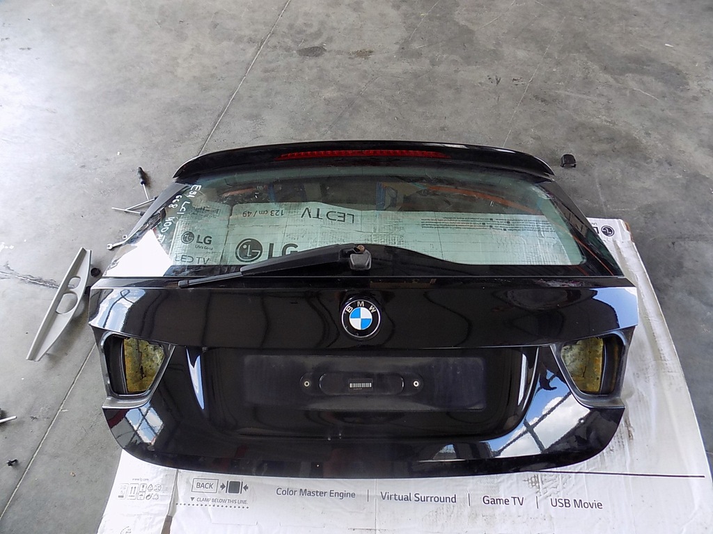 BMW E91 LCI KLAPA BAGAZNIKA LAKIER 668