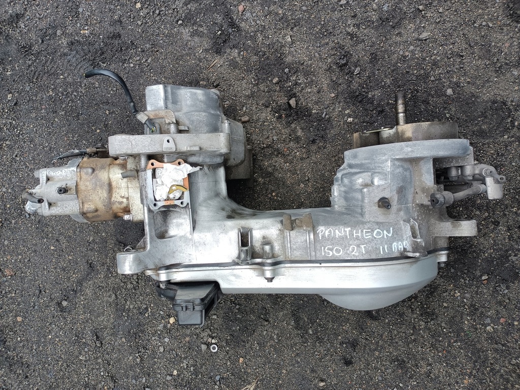 HONDA PANTHEON 125 2T Silnik