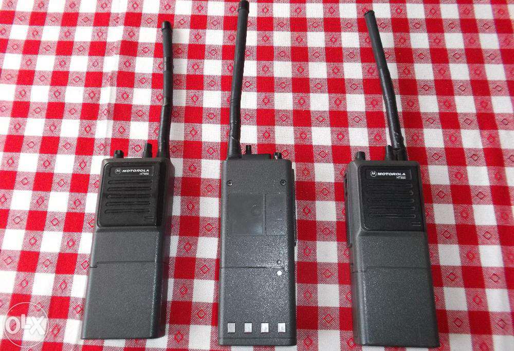 Radiotelefony MOTOROLA HT800 + Ładowarka ELN 1045A
