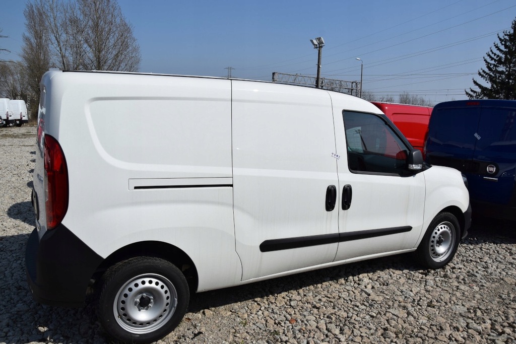 Fiat Doblo Cargo Maxi SX L2H1 95Km 3 osobowy 8327843055