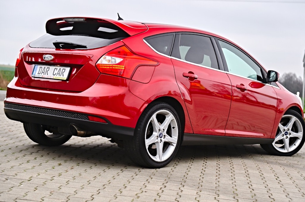 Купить FORD FOCUS TITANIUM PETROL 182KM XENON LED BLIS: отзывы, фото, характеристики в интерне-магазине Aredi.ru