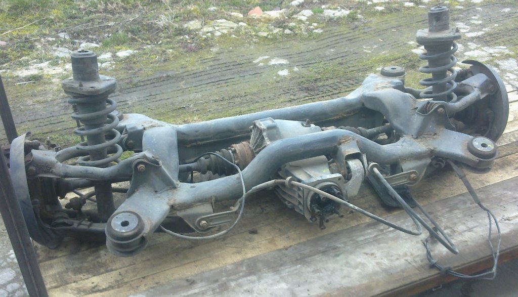 ZAWIESZENIE BELKA TYŁ AUDI A6 C5 QUATTRO KOMBI 99R
