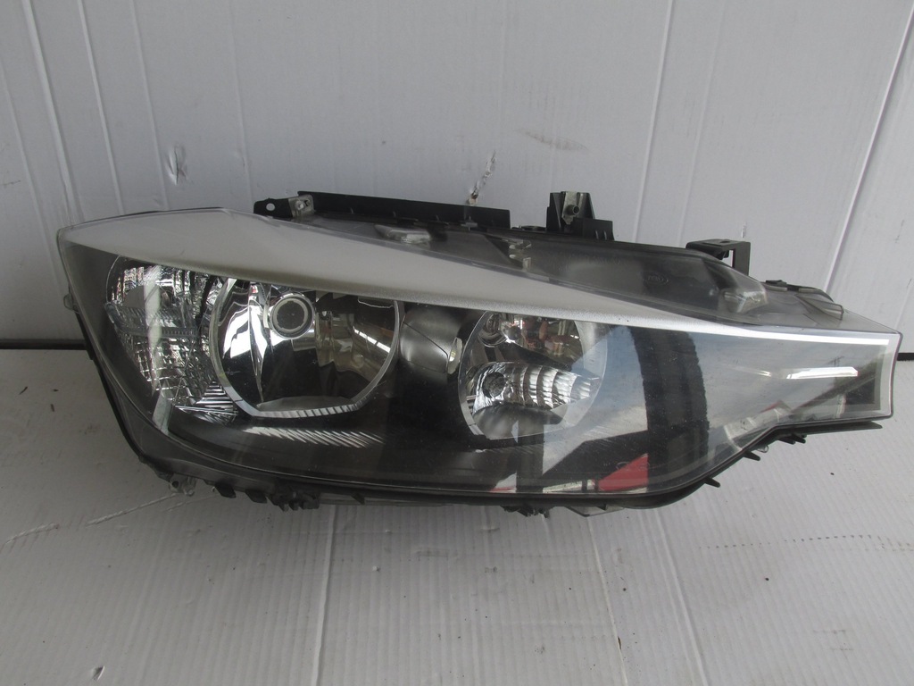 LAMPA PRZÓD PRZEDNIA PRAWA BMW 3 F30 F31 7259524