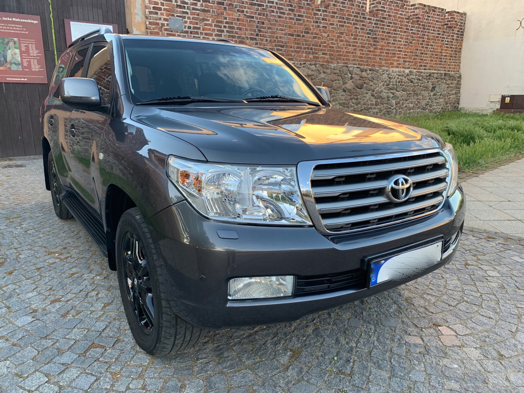 Купить TOYOTA LAND CRUISER 200 V8 4.5 дизель: отзывы, фото, характеристики в интерне-магазине Aredi.ru