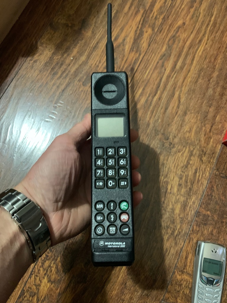 Motorola 3200 international