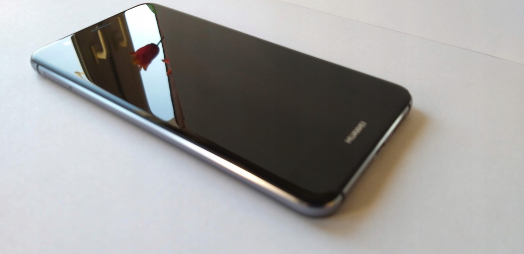 Smartfon Huawei P10 Lite czarny 32 GB
