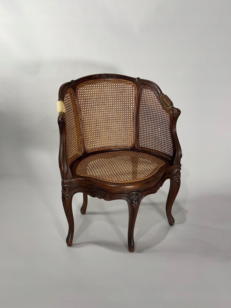 Zabytkowy fotel do biurka w stylu Ludwik XVI