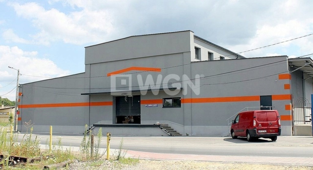 Fabryka, Trzebinia, Trzebinia (gm.), 3700 m²