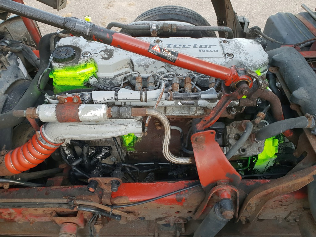 Ивеко еврокарго тектор. Двигатель f4ae0481a ивеко тектор трубки топливные. Ивеко еврокарго 75е18 под капотом. Ивеко еврокарго тектор. Двигатель ивеко еврокарго.
