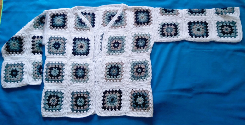 Sweter z kwadratów babuni Handmade