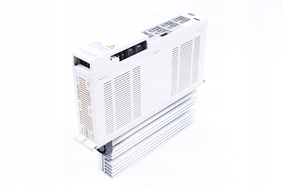 SERVO DRIVE UNIT MDS-A-V2-2020 MITSUBISHI ID2565