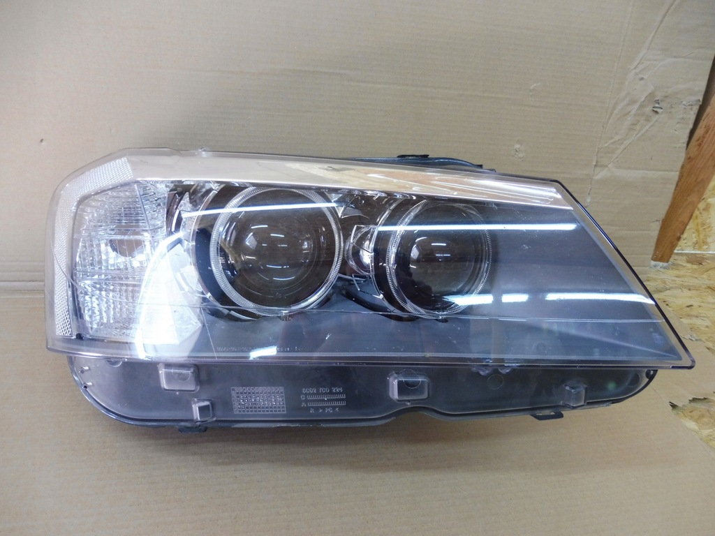 BMW X3 F25 LAMPA PRAWA XENON NIE SKRĘTNY 8379698523