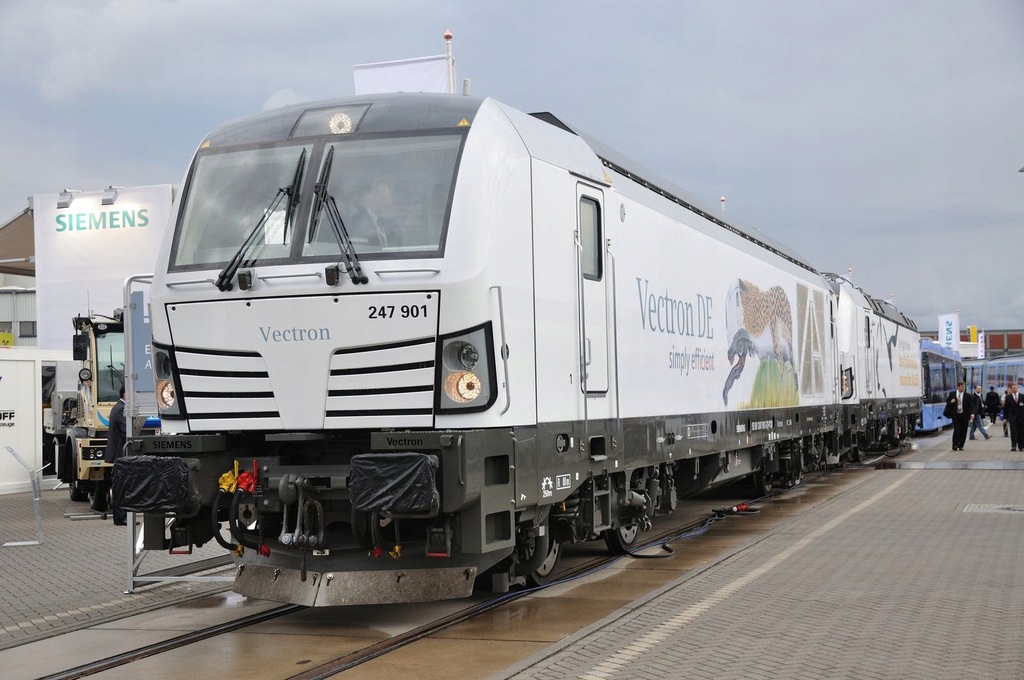 Купить Дизельный грузовик BR 247 Vectron TT 1:120 Piko 47395: отзывы, фото, характеристики в интерне-магазине Aredi.ru