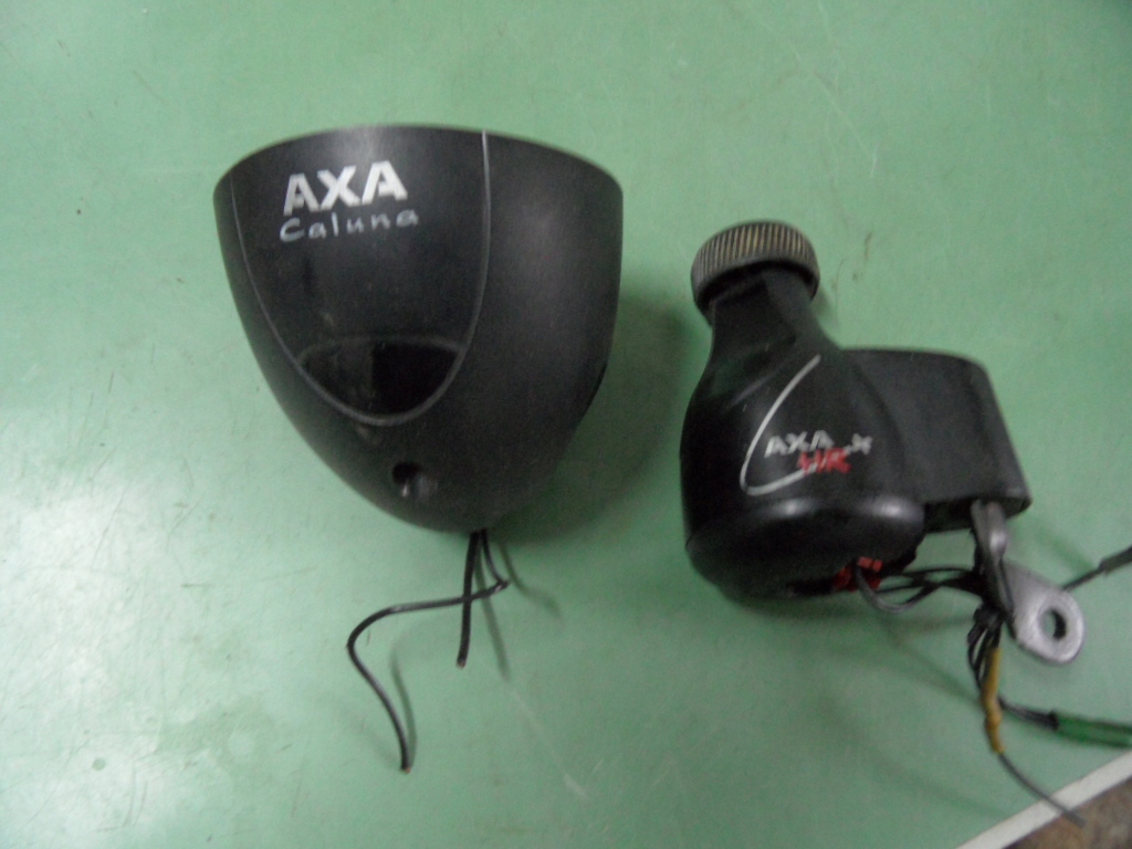 Lampa i dynamo - AXA -