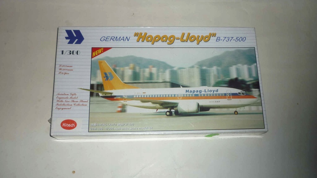 Kitech No. 08M-365 1:300, B-737-500 Hapag-Lioyd